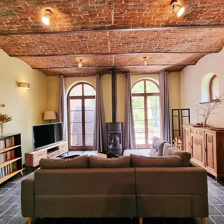 De La Ferme De Seron - De Charme A La Campagne Avec Sauna Fernelmont