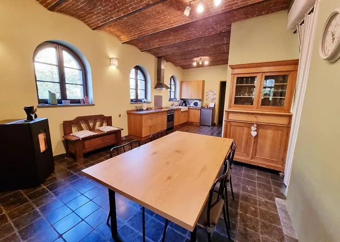 Casa de Férias De La Ferme De Seron - De Charme à La Campagne Avec Sauna