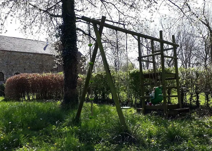 Casa de Férias De La Ferme De Seron - De Charme à La Campagne Avec Sauna
